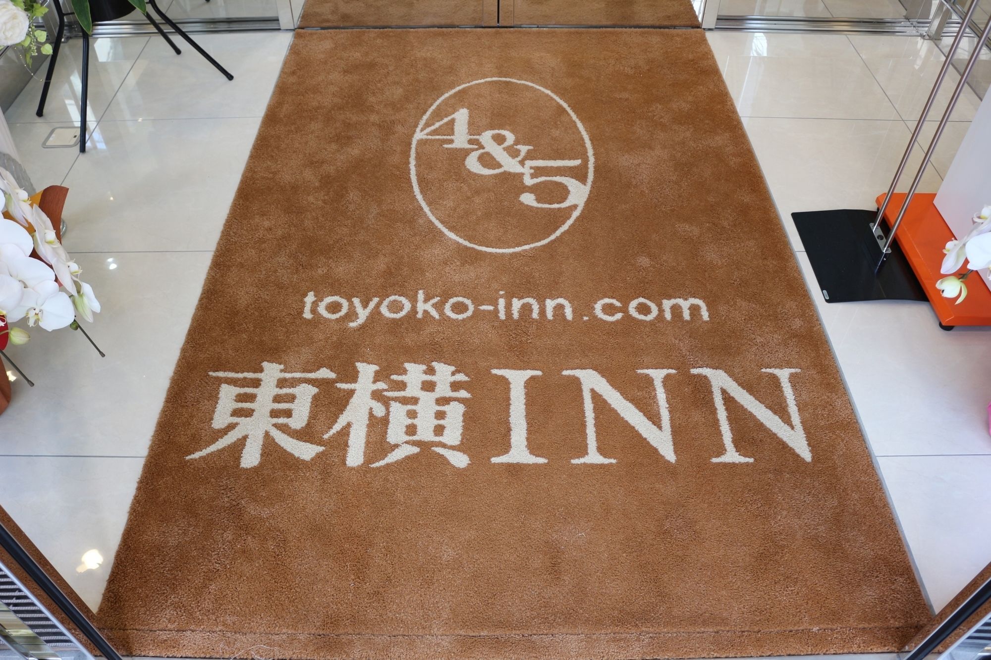 Toyoko Inn Tokyo Shinagawa-Eki Takanawa-Guchi Exterior photo